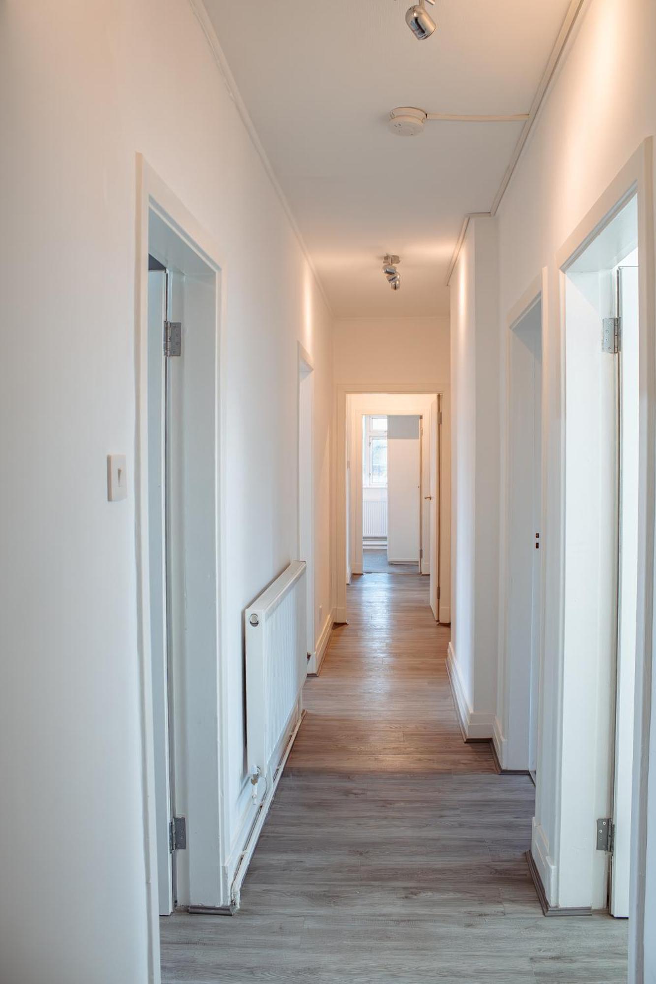 Spacious 4-Bed Flat - 10 Mins To City Centre Leeds  Exterior photo
